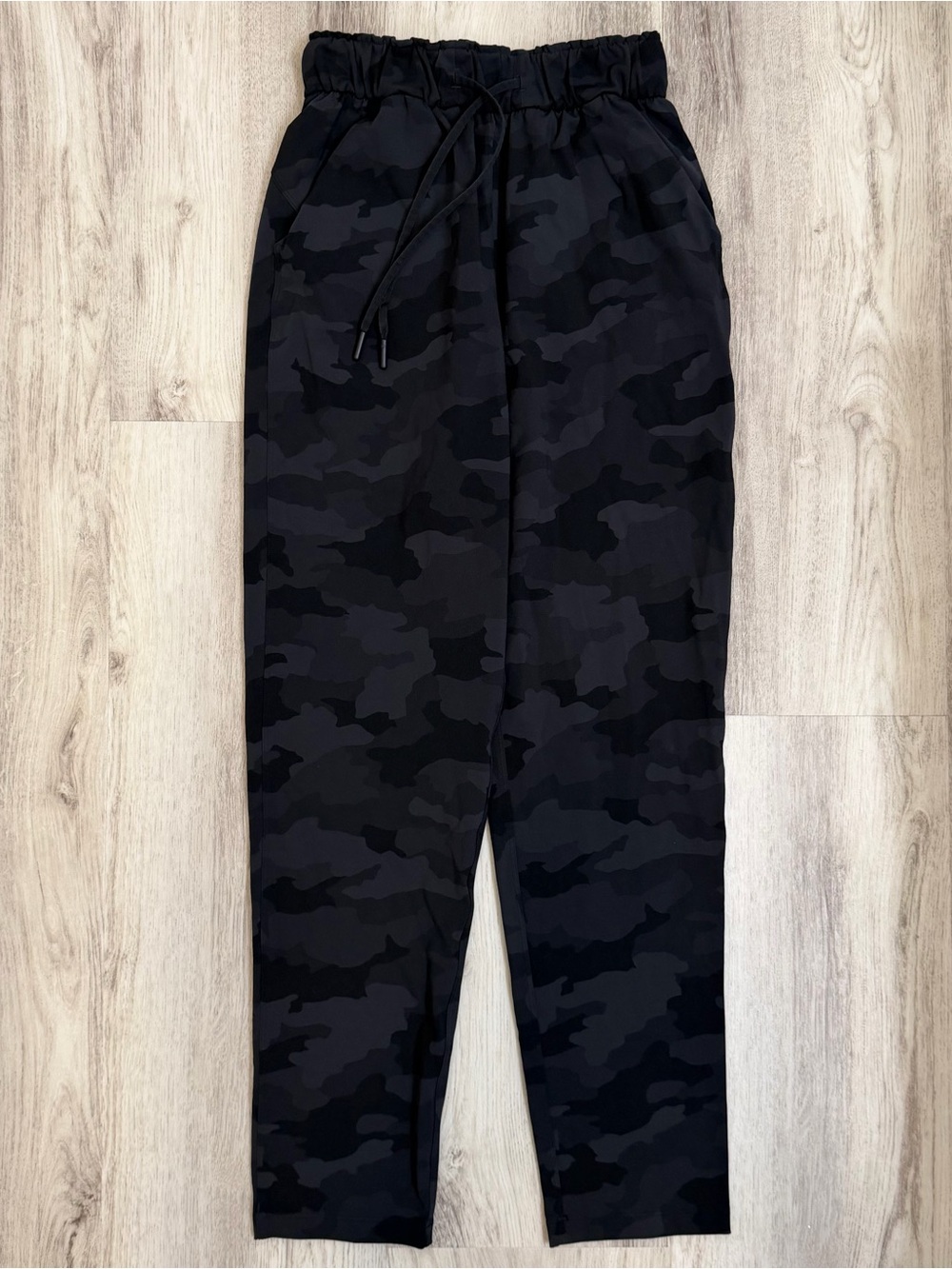 Lululemon Keep Moving Pant 7/8 High-Rise Incognito Camo Multi Grey Size 2